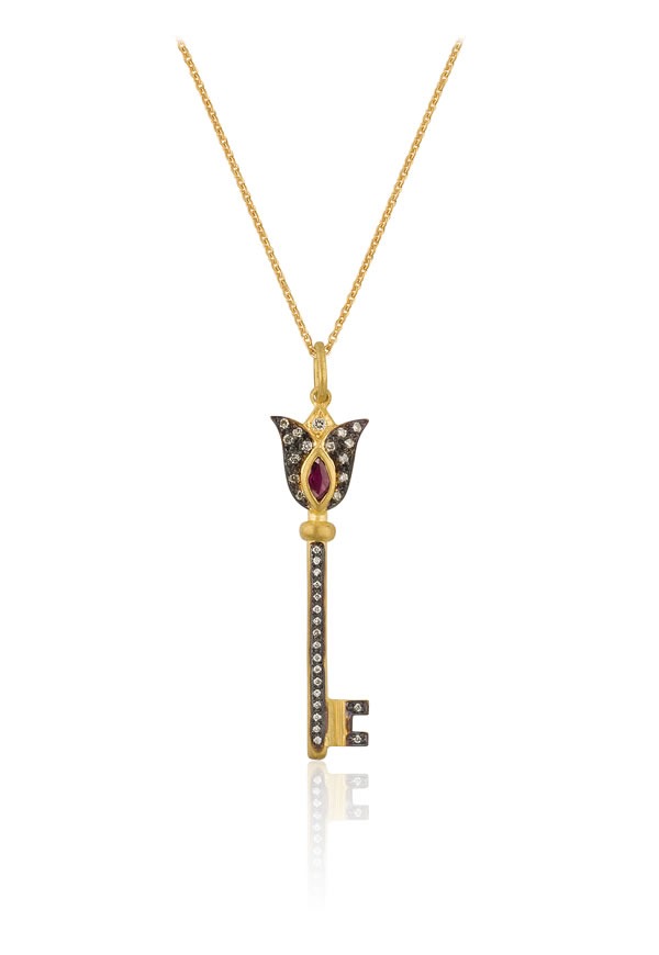 Diamond by Naci Şenocaklı ile anahtar kolyeler gün yüzüne çıkıyor!